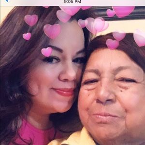 Meet your Posher, Andrea